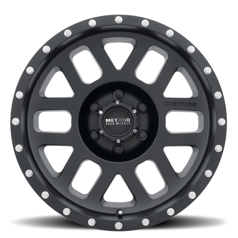 MR306 Mesh 17x8.5 0mm Offset 6x5.5 108mm CB Matte Black Wheel - Click Image to Close