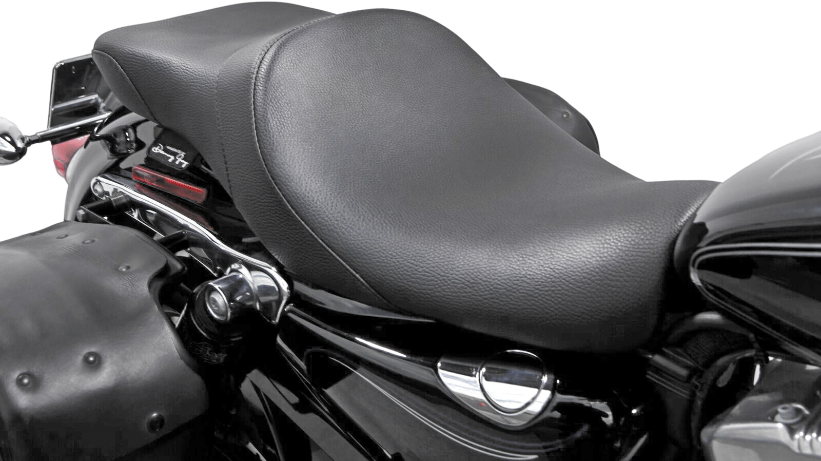 Low IST Vinyl Seat - For 04-18 Harley XL Sportster - Click Image to Close