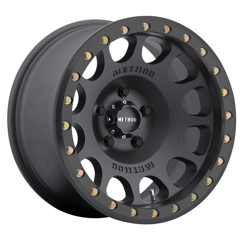 MR105 Beadlock 17x8.5 0mm Offset 8x6.5 130.81mm CB Matte Black w/BH-H24125 Wheel - Click Image to Close