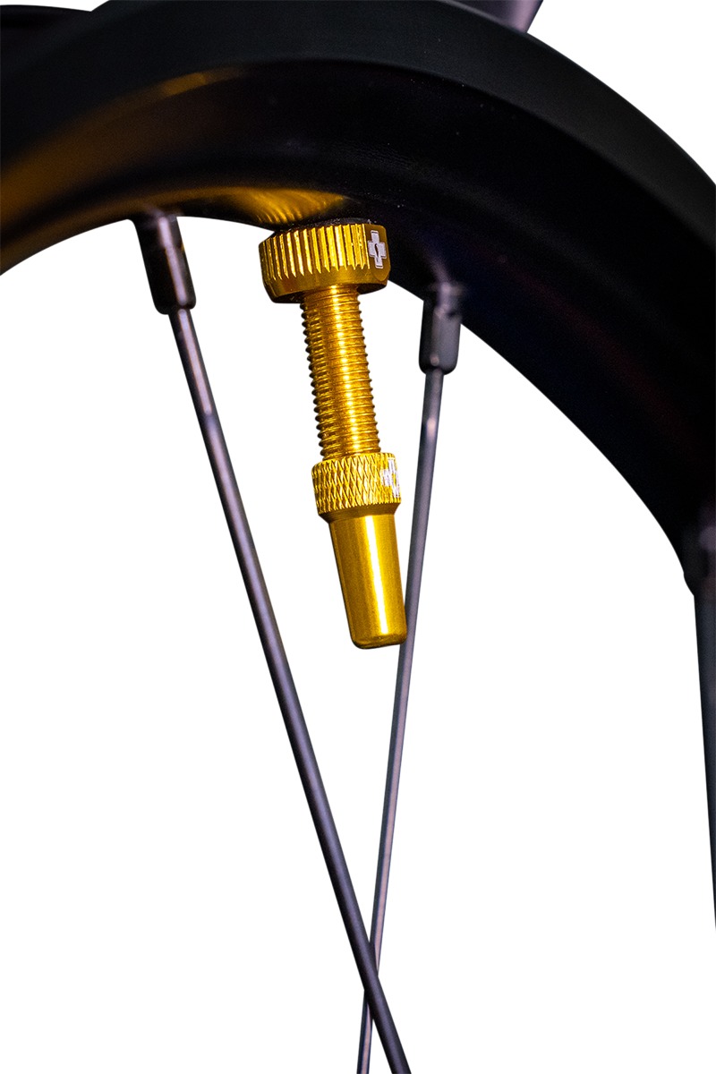 Tubeless Valve - Tubeless Valves/44mm/Gold V2 - Click Image to Close