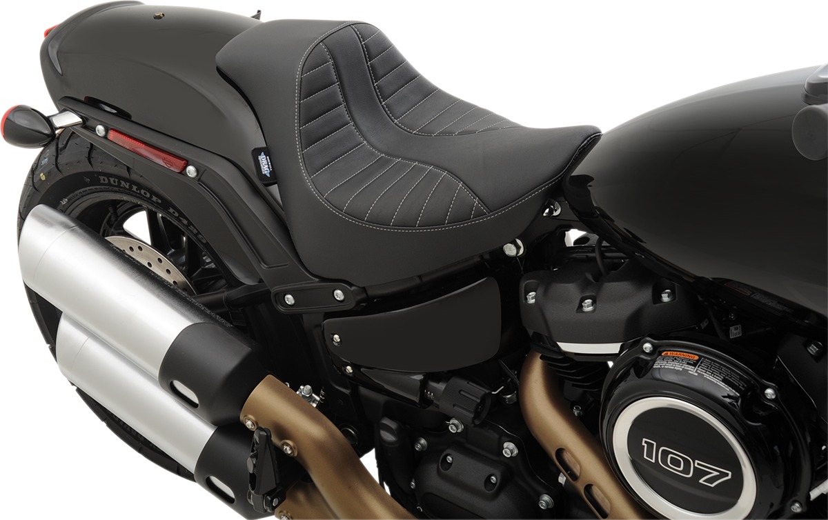 EZ Mount Scorpion Stitched Vinyl Solo Seat Black/Silver - For 18-20 FXFB - Click Image to Close