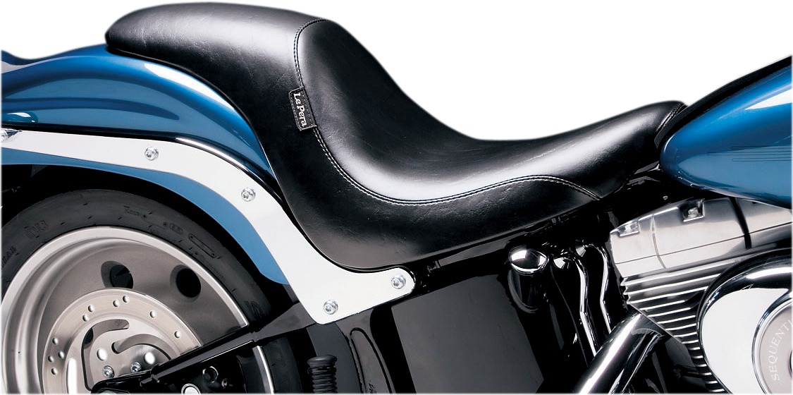 Silhouette Plain Vinyl 2-Up Seat Black Foam Low - For 06-17 Harley Softail - Click Image to Close