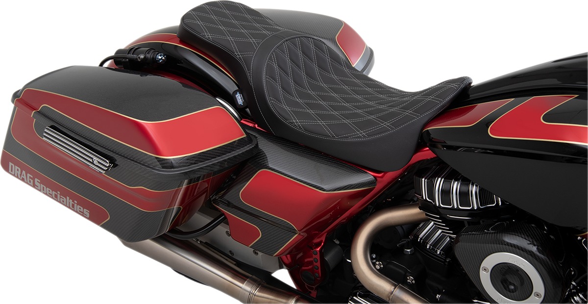 Predator Double Diamond SR Leather 2-Up Seat Black/Silver - FLH FLT - Click Image to Close