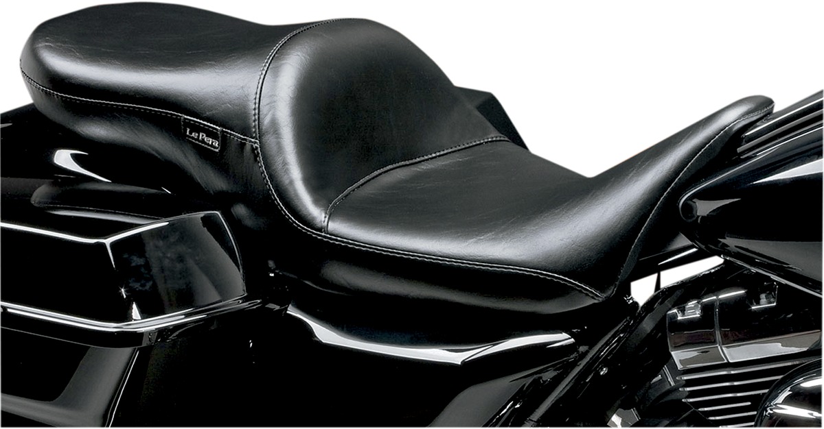 Maverick Smooth Vinyl 2-Up Seat Black Foam - For 08-20 Harley FLH FLT - Click Image to Close