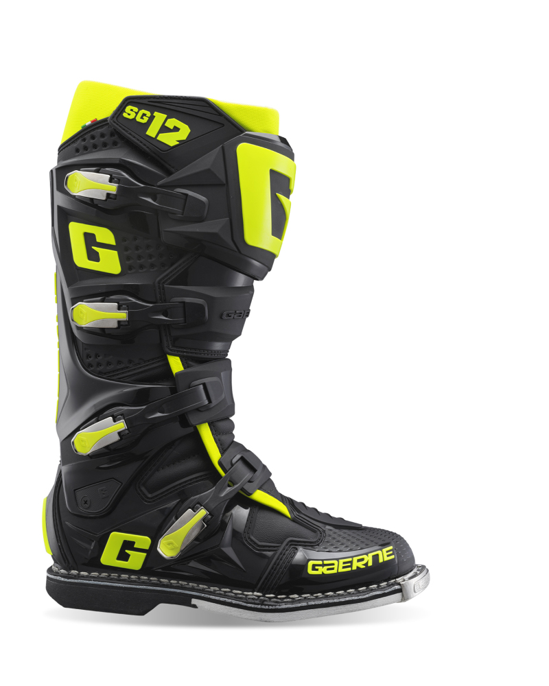 SG12 Boot Black/Fluorescent Yellow Size - 9.5 - Click Image to Close