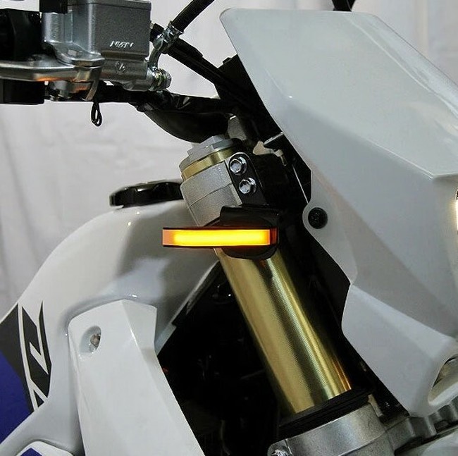 10-24 Suzuki DRZ400 Front Turn Signals - Click Image to Close