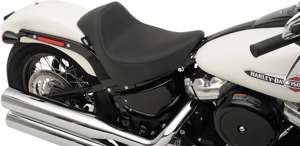 EZ Mount Smooth Vinyl Solo Seat - Black - For 18-20 HD FLDE FLHC