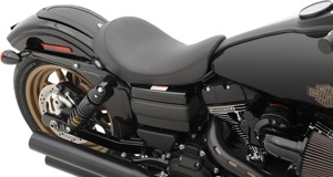 Low Smooth SR Leather Solo Seat - Black - For 06-17 Harley Dyna